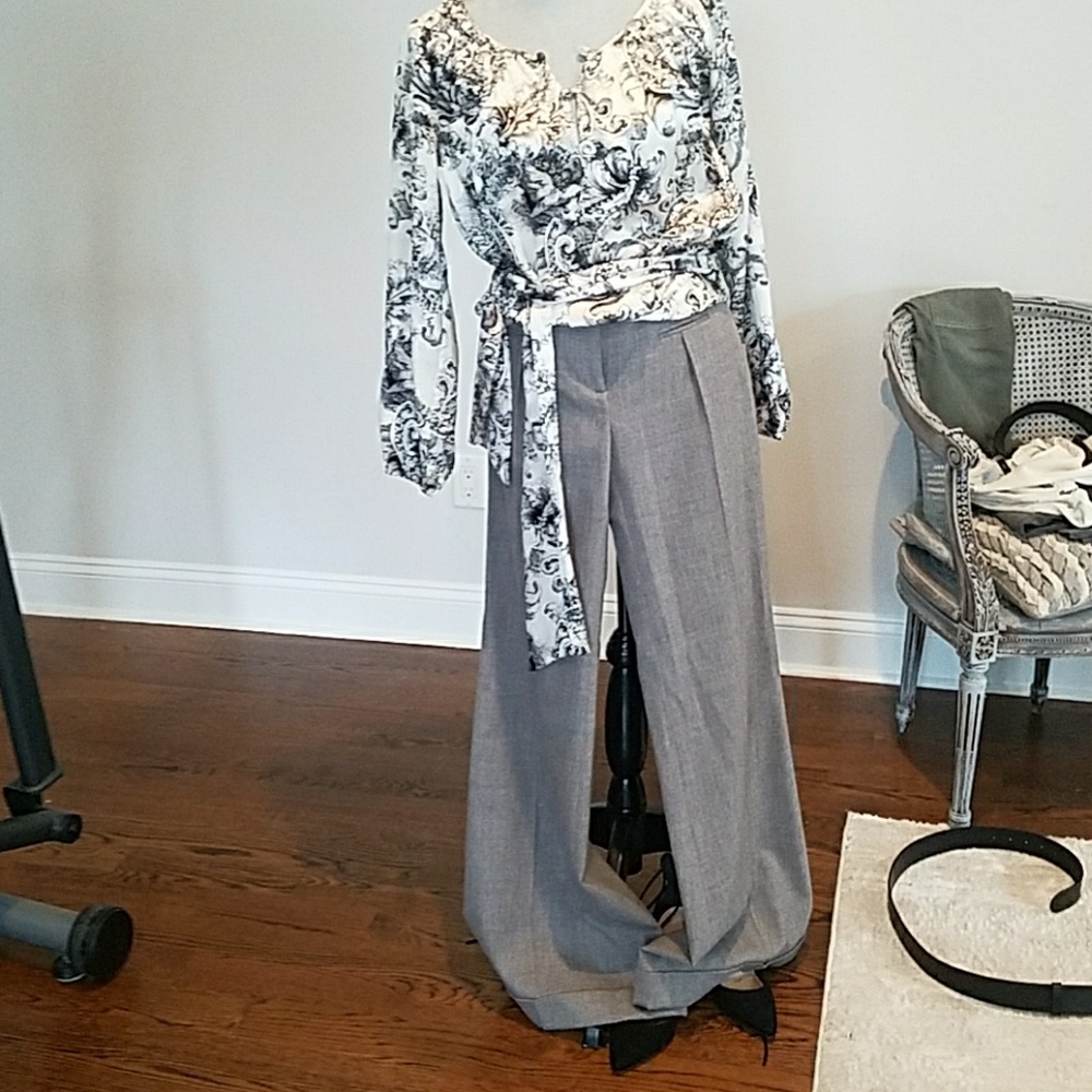 Suit - Picture 2 of 6